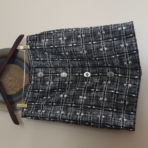 Vintage Carlisle Plaid Tweed Skirt - Picture 2 of 16